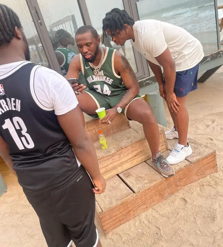 Headie One outfit in Nike, Milwaukee Bucks, and Chanel, 2022