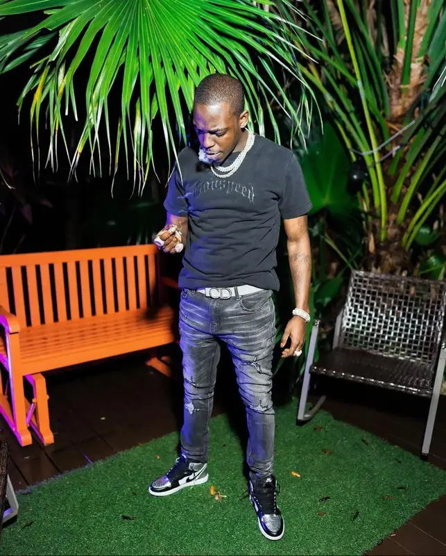 Bobby Shmurda outfit in Nike and Dior, 2022