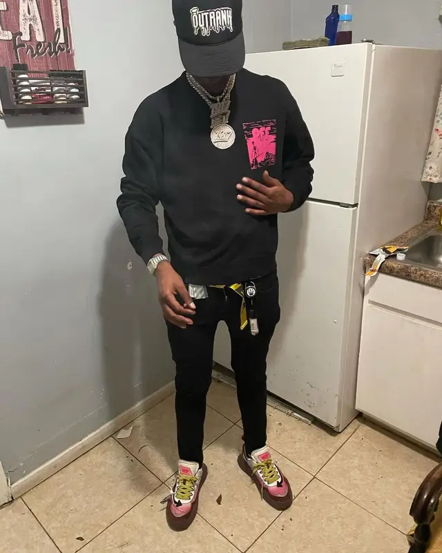 Big Scarr outfit in Off-White and Outrank, 2021