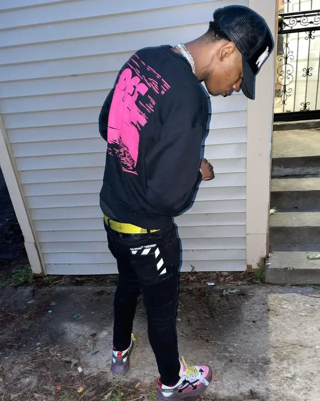 Big Scarr outfit in Off-White and Outrank, 2021