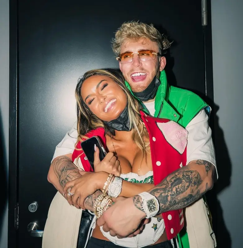 Jake Paul outfit in Nike, Cartier, and No Name, 2022
