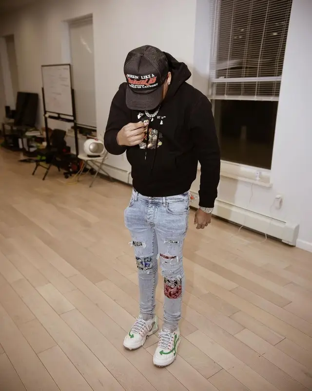 OG 3Three outfit in Off-White, Amiri, and Sicko, 2022