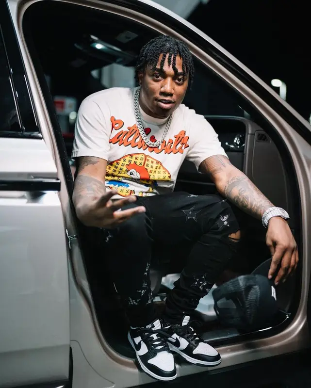 Fredo Bang outfit in Cutthroat, Nike, and Amiri, 2022