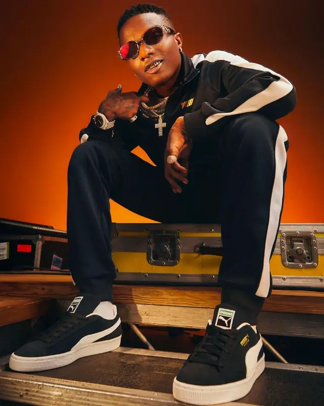 Wizkid outfit in Puma and Versace, 2020