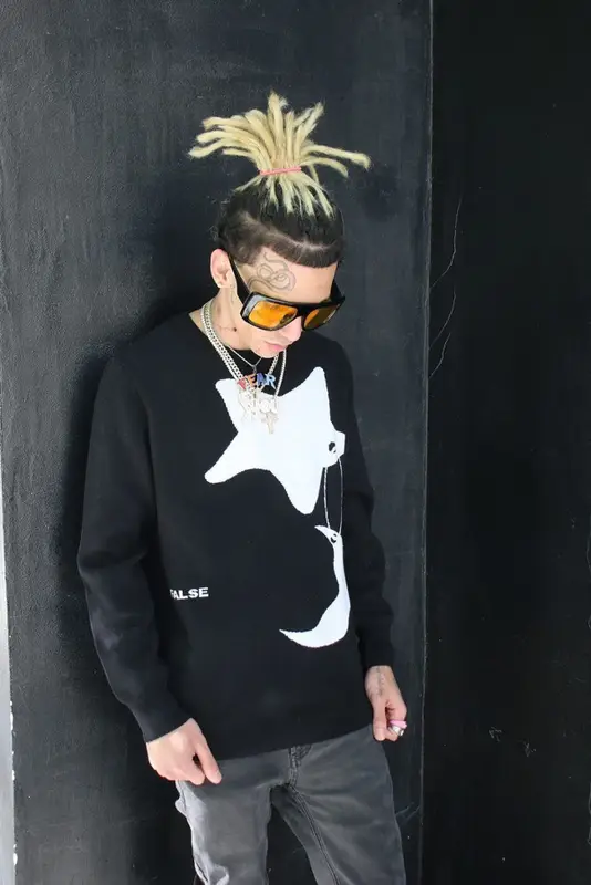 Ohtrapstar outfit in False and Gucci, 2022