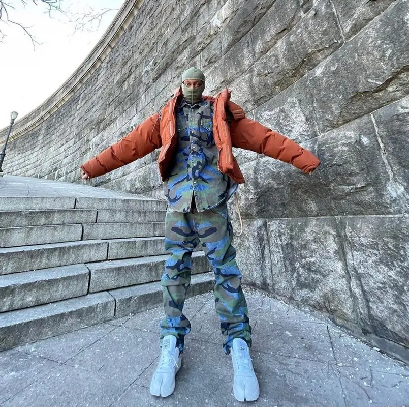 Bloody Osiris outfit in Vetements, Maison Margiela, and Junya Watanabe, 2022