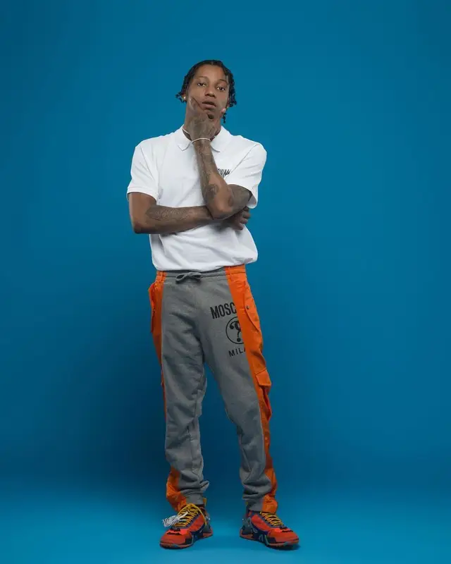 SD outfit in Moschino and Off-White, 2021