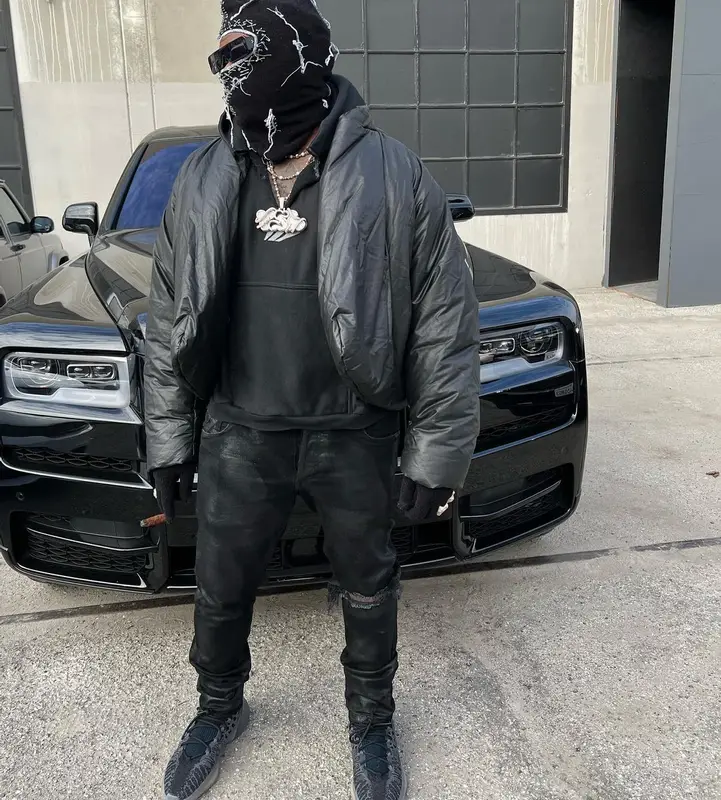 Gunna outfit in Yeezy, Rick Owens, and GAP, 2022