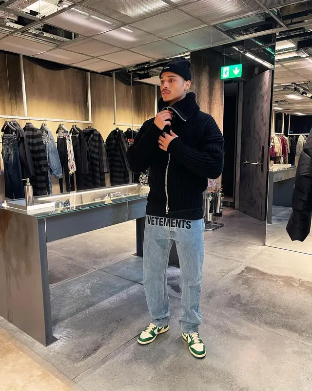 Leroy Sane outfit in Alexander McQueen, Vetements, and Supreme, 2022
