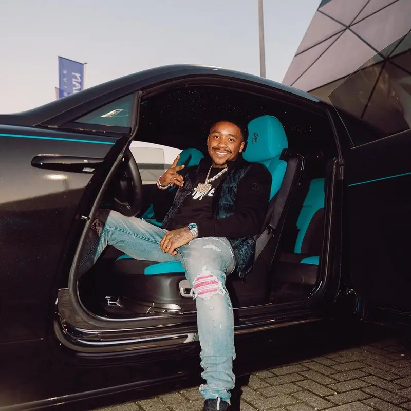 Steven Bergwijn outfit in Dior and Amiri, 2021