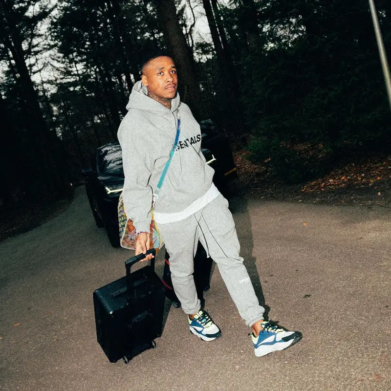Steven Bergwijn outfit in Fear of God, Dior, and Louis Vuitton, 2021