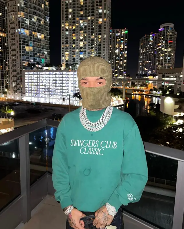 Swae Lee outfit in B.B. Simon, Supreme, and New Era, 2022