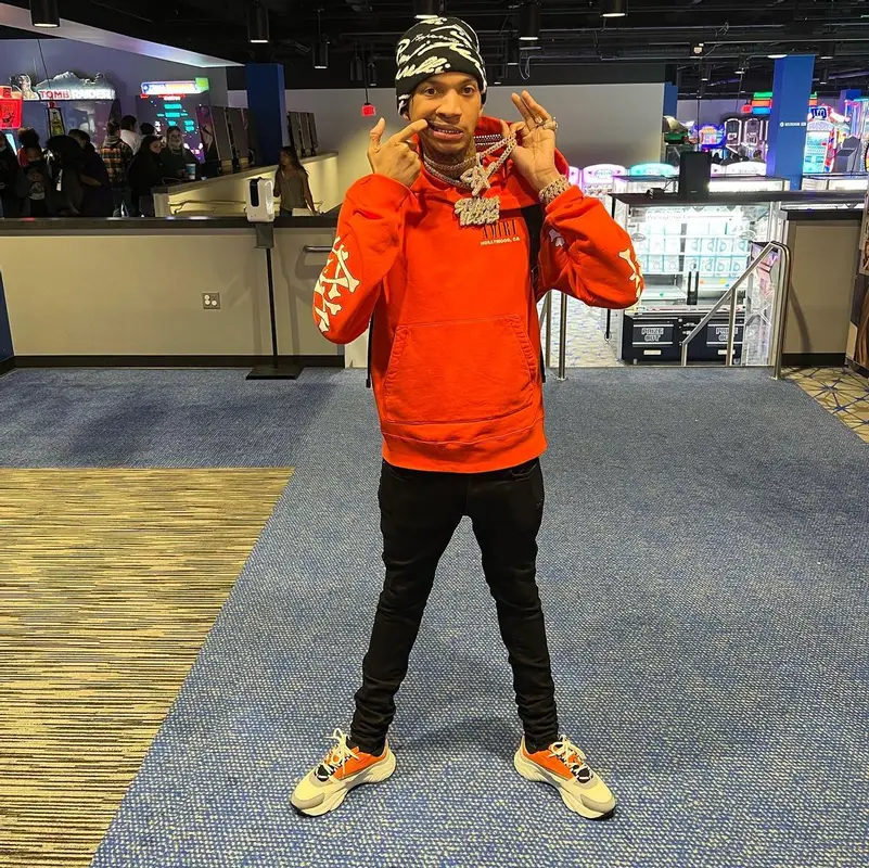 Stunna 4 Vegas outfit in Amiri, Dior, and Pimperelli, 2022
