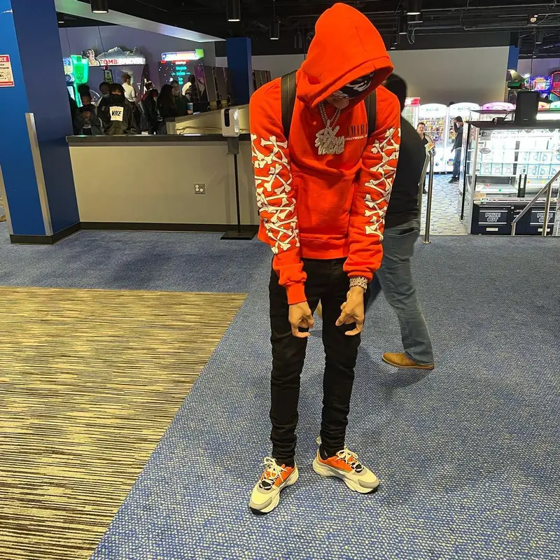 Stunna 4 Vegas outfit in Amiri, Dior, and Pimperelli, 2022