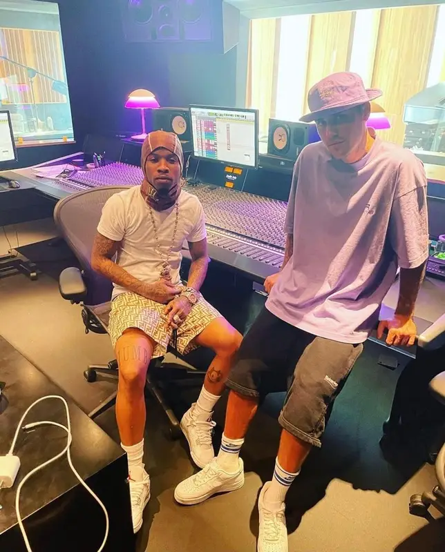 Justin Bieber outfit in Balenciaga, Stussy, and Nike, 2022