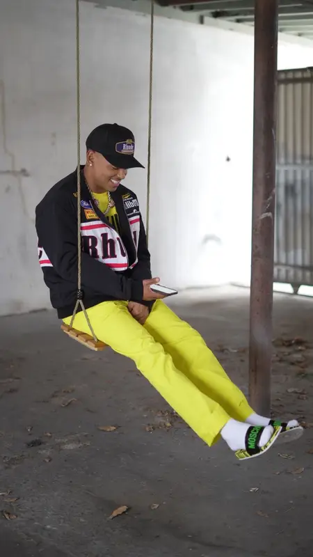Ozuna outfit in Rhude and Moschino, 2022