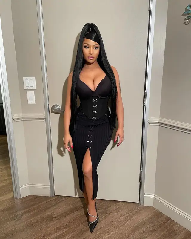 Nicki Minaj outfit in Dion Lee and Alexander McQueen, 2022