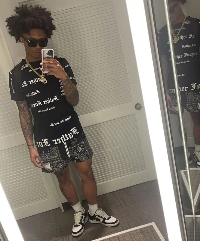 Mikey outfit in Ryoko Rain, MCM, and Louis Vuitton, 2022