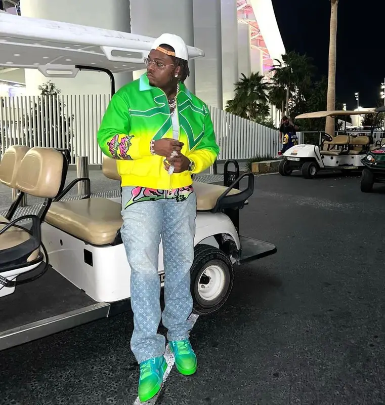 Gunna outfit in Cartier and Louis Vuitton, 2022