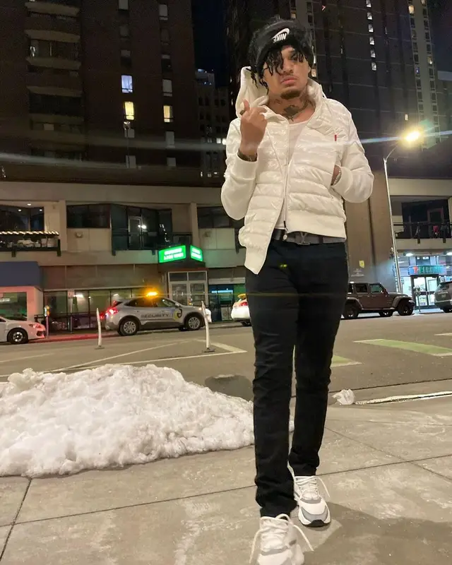 Summrs outfit in Moncler, Louis Vuitton, and Nike, 2022