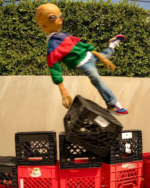 Lil Mayo outfit in Levi’s, Nike, and Sacai, 2021