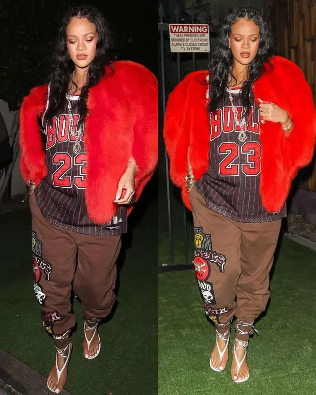 Rihanna outfit in Chicago Bulls and Vetements, 2022