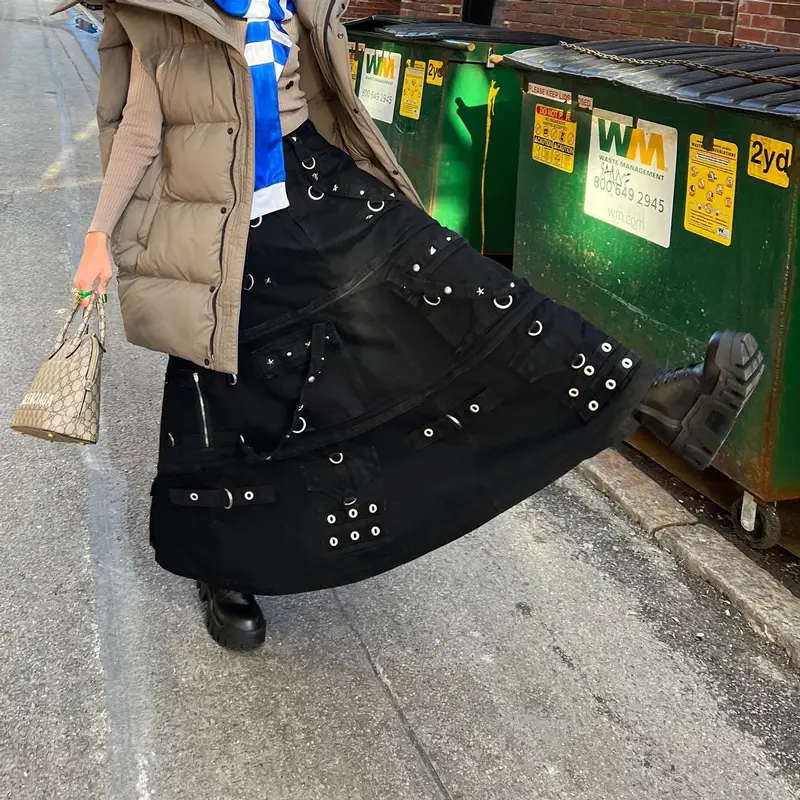 Dua Lipa outfit in Gucci and Balenciaga, 2022