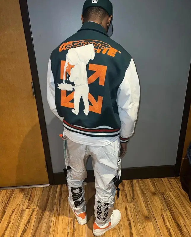 Toosii outfit in Off-White, Nike, and New Era, 2022