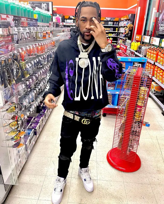 Ron Suno outfit in Vlone, Gucci, and Palm Angels, 2022