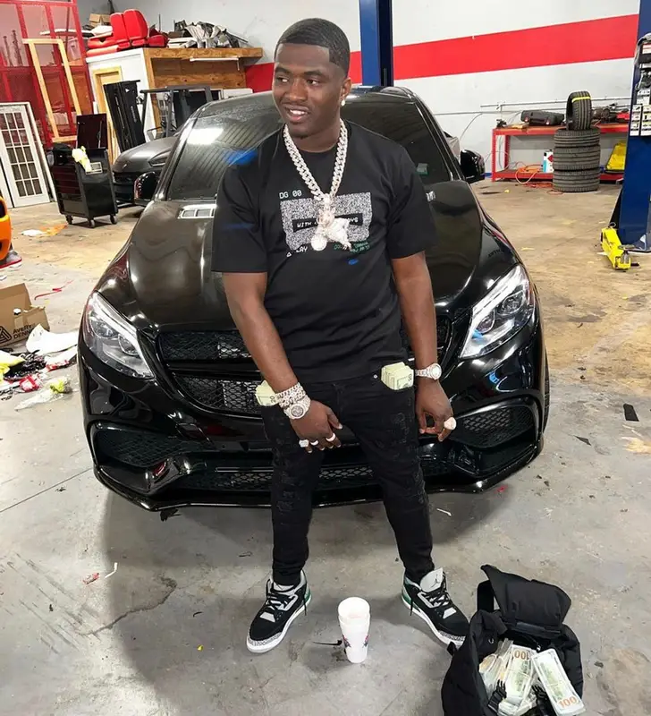 Bankroll Freddie outfit in Dolce & Gabbana, Valabasas, and Jordan, 2022