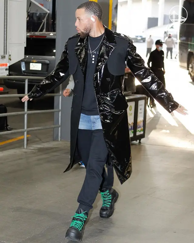 Stephen Curry outfit in Romeo Hunte and Bottega Veneta, 2022