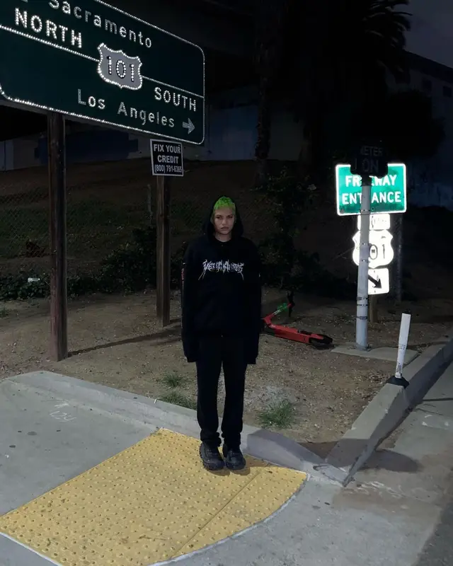 Gab3 outfit in Givenchy and Balenciaga, 2022