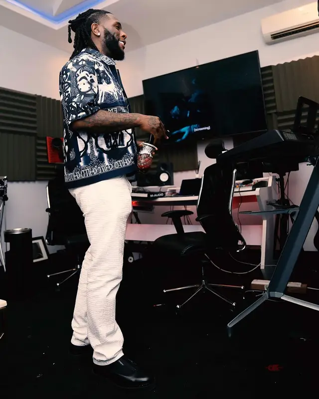Burna Boy outfit in Givenchy, 2022