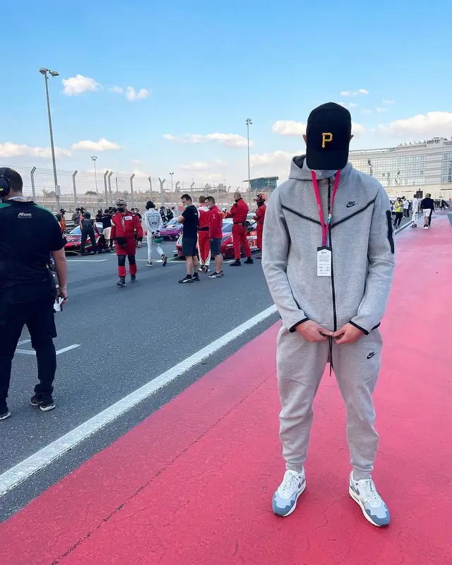 Obladaet outfit in Nike and New Era, 2022