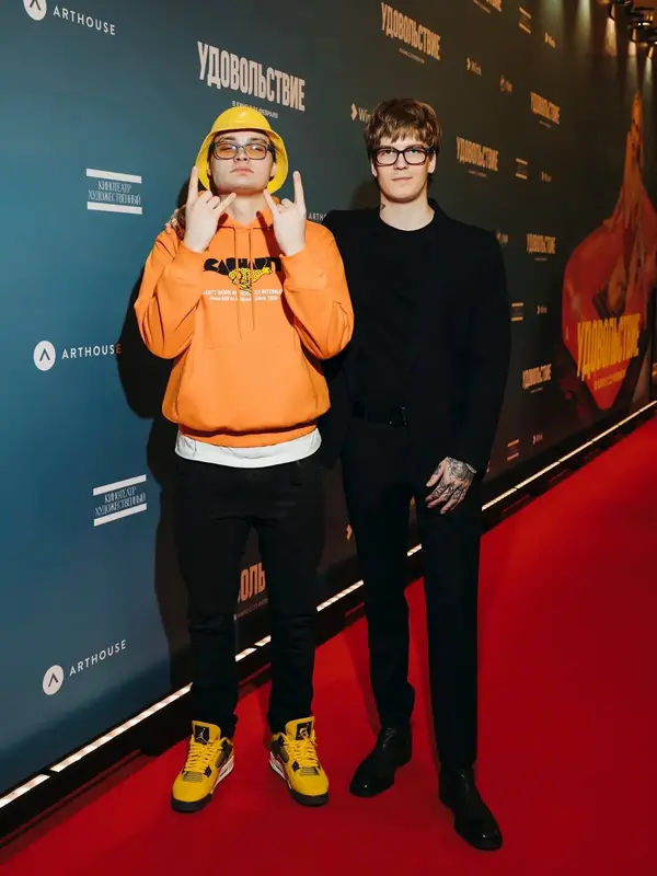 SEEMEE outfit in Carhartt, Levi’s, and Kangol, 2022