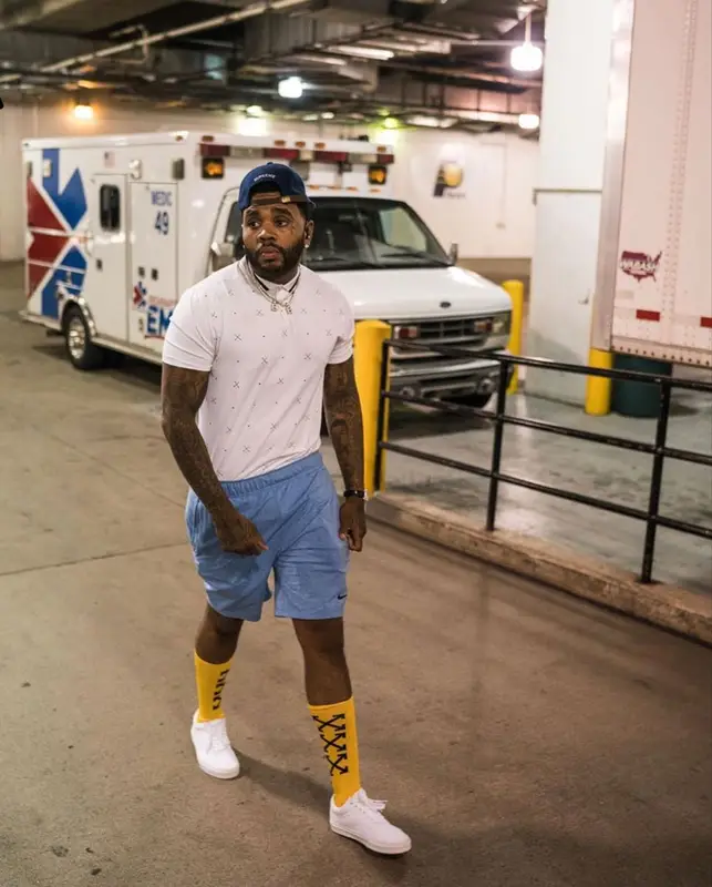 Kevin Gates outfit in Nike, Vans, and Off-White, 2022