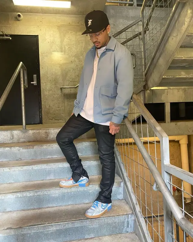Kirko Bangz outfit in Cartier, Fear of God, and New Era, 2022