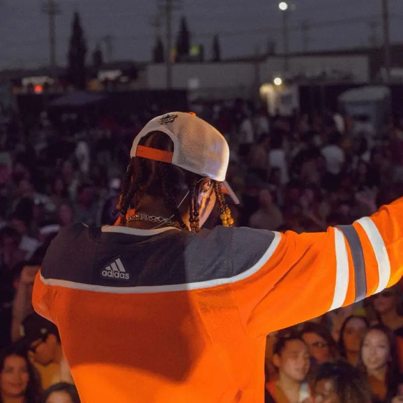 Roy Woods outfit in Adidas, Nike, and Fanatics, 2021