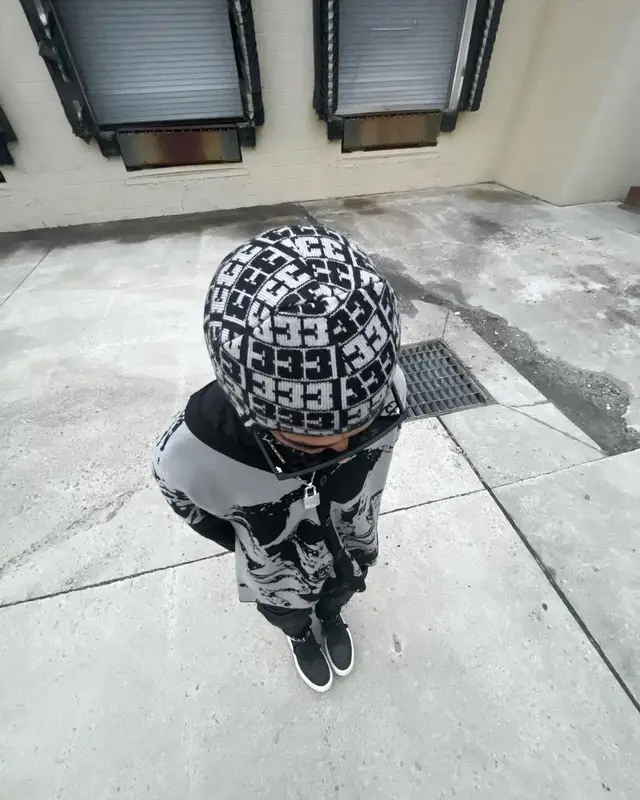 TheHxliday outfit in Converse, Half Evil 333, and Rick Owens, 2022