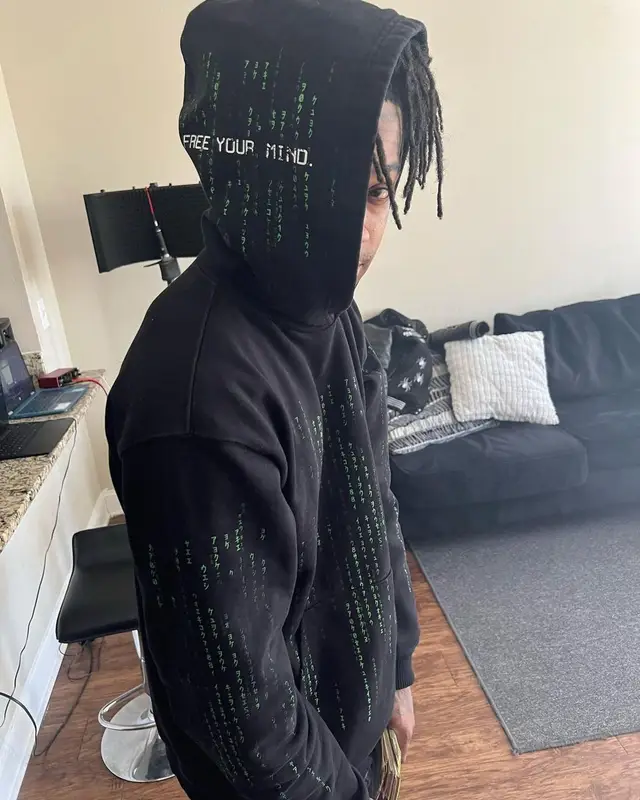 Thouxanbanfauni outfit in Hidden Devils, Prada, and G-Star RAW, 2022