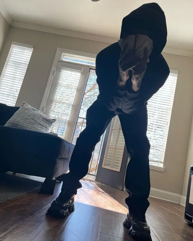 Thouxanbanfauni outfit in Hidden Devils, Prada, and G-Star RAW, 2022