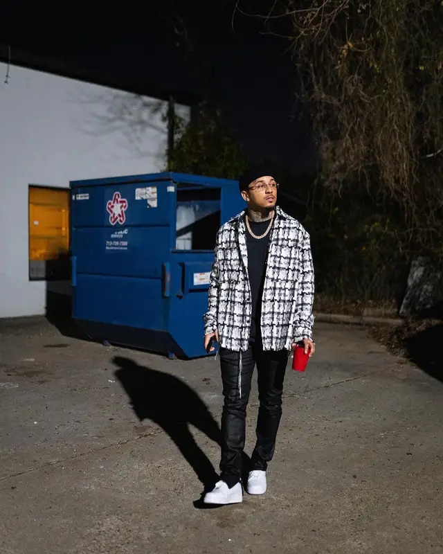 Kirko Bangz outfit in Mnml, Nike, and Cartier, 2022
