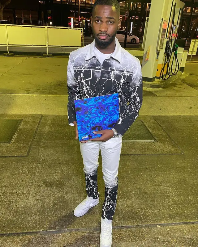 Dave outfit in Marc Jacques Burton, 2020