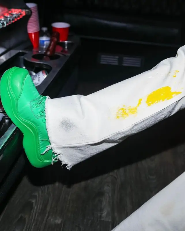 Jacquees outfit in Gucci, Fear of God, and New Era, 2022