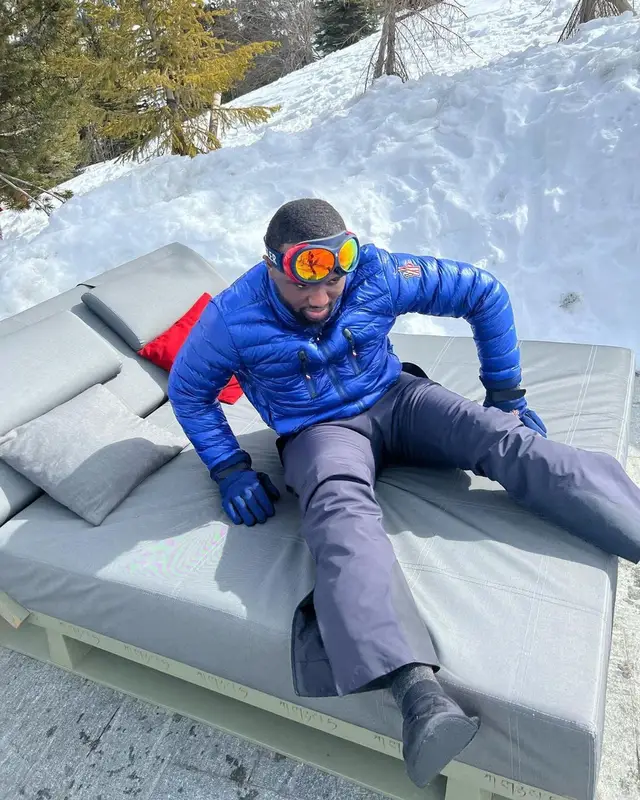 Headie One outfit in Moncler, 2022