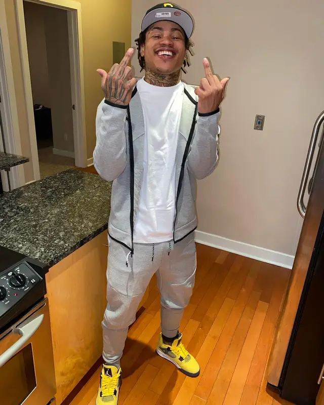 30 Deep Grimeyy outfit in Nike, Jordan, and New Era, 2021