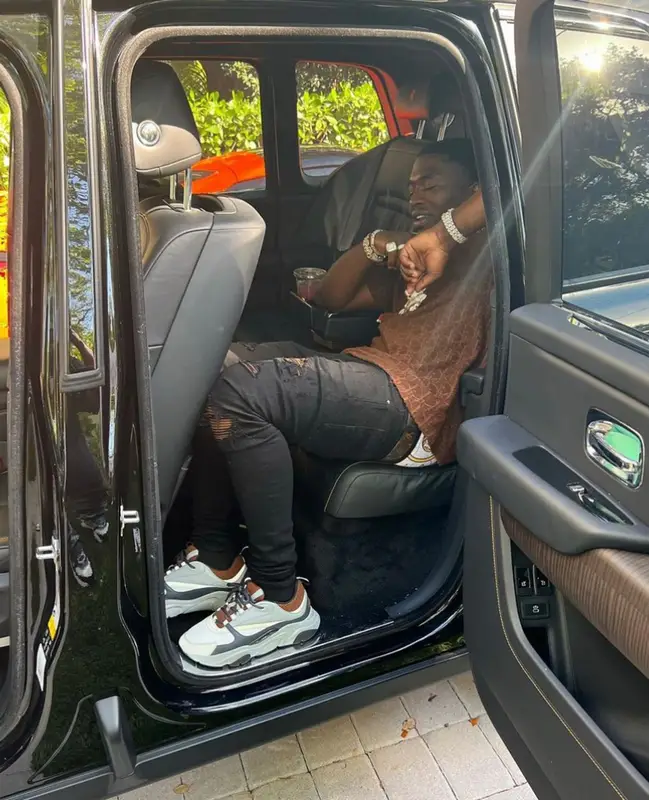 Bankroll Freddie outfit in Dior and Amiri, 2022