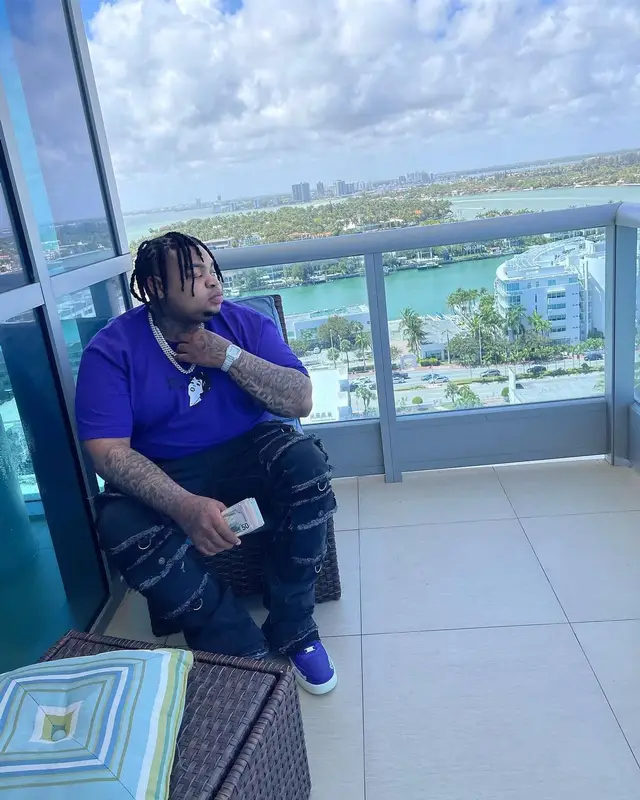 Big Yavo outfit in Supreme, Valabasas, and Nike, 2022