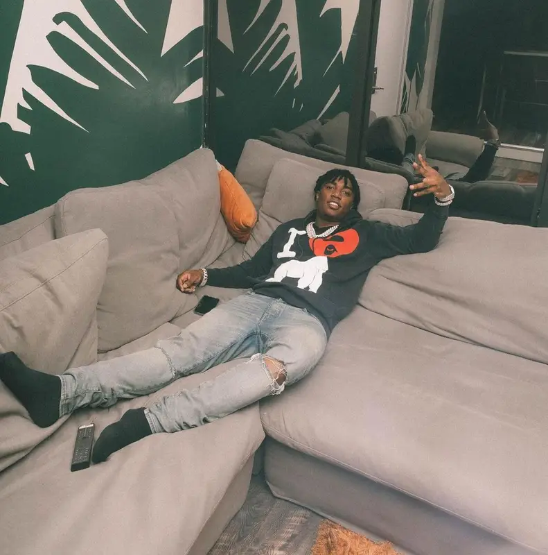 Fredo Bang outfit in Bang Biz Clothing, 2022