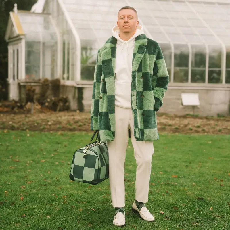 Macklemore outfit in Bogey Boys, 2022